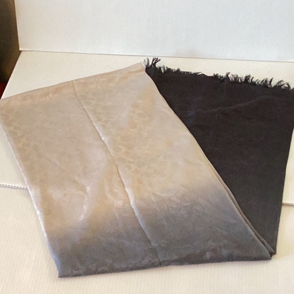 Coach Signature Stole